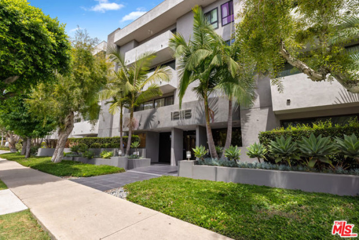 2 Bed Home for Sale in Los Angeles, California