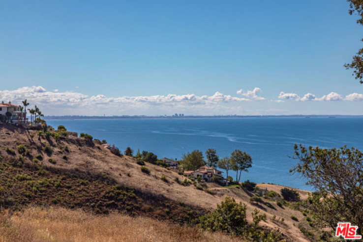 Land in Malibu