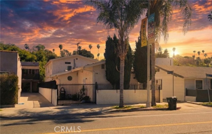  Income Home for Sale in Los Angeles, California