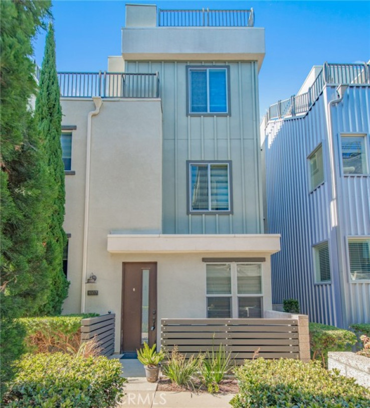 3 Bed Home for Sale in Costa Mesa, California
