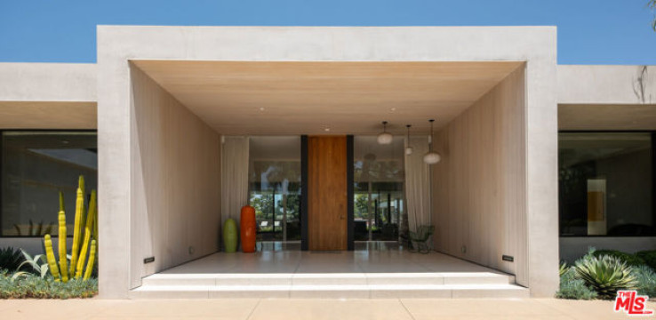 5 Bed Home for Sale in Beverly Hills, California