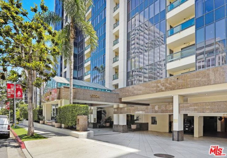 Residential Home in Westwood - Century City