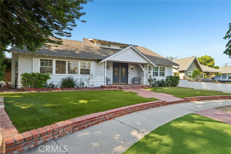Residential Home in Granada Hills