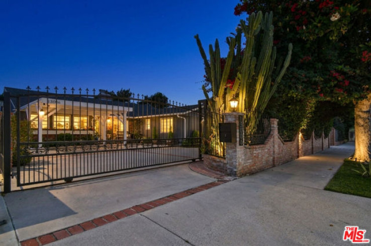 4 Bed Home for Sale in Sherman Oaks, California