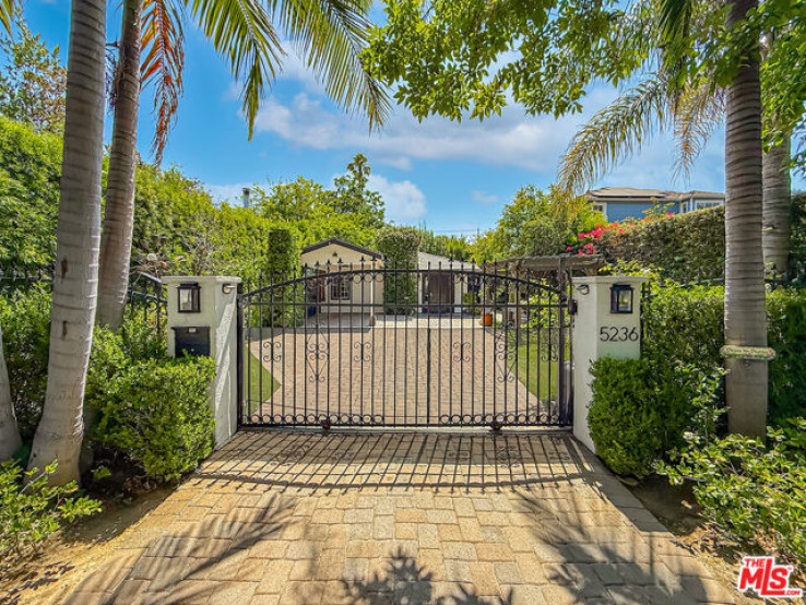 3 Bed Home for Sale in Sherman Oaks, California