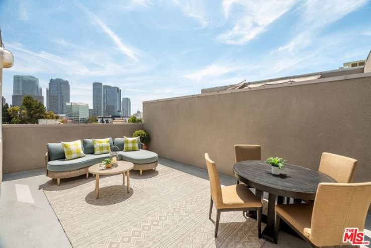 3 Bed Home for Sale in Los Angeles, California