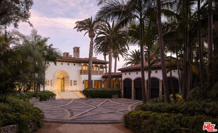 7 Bed Home for Sale in Malibu, California