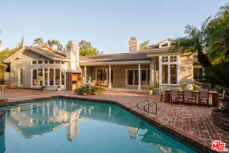 4 Bed Home for Sale in Encino, California