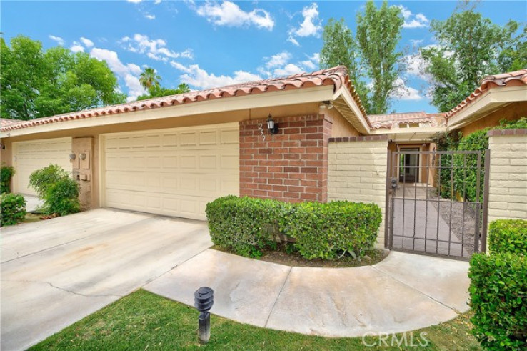Residential Home in North Palm Desert
