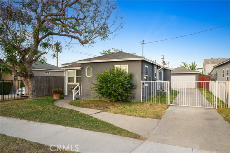 3 Bed Home for Sale in Inglewood, California
