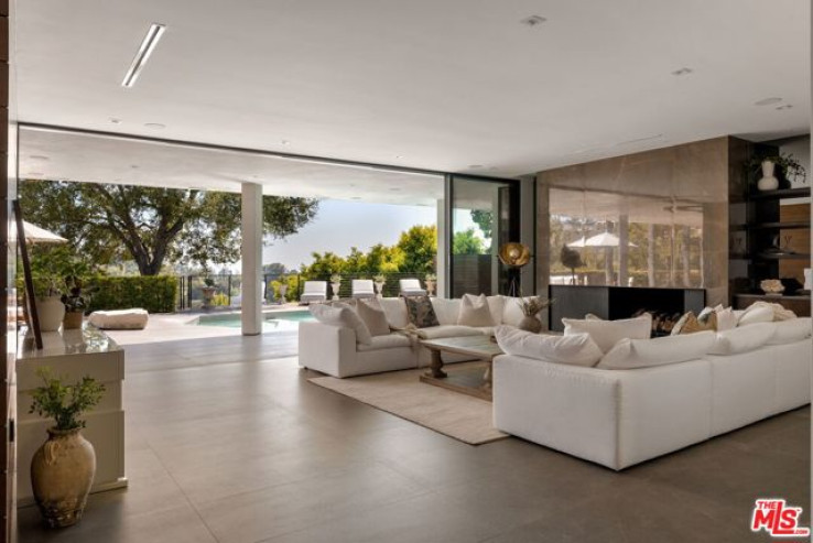 5 Bed Home for Sale in Beverly Hills, California