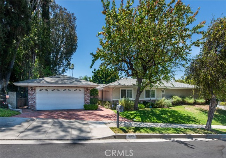 5 Bed Home for Sale in Encino, California