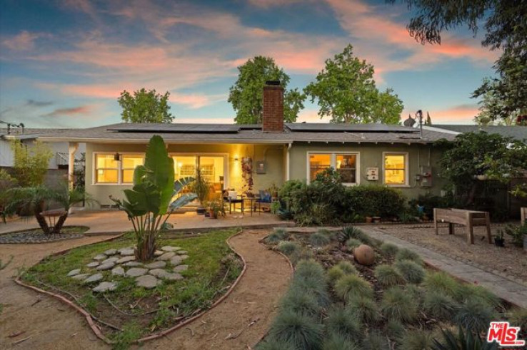 4 Bed Home for Sale in Van Nuys, California