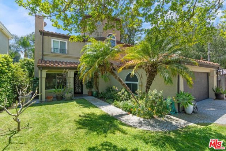 5 Bed Home for Sale in Studio City, California