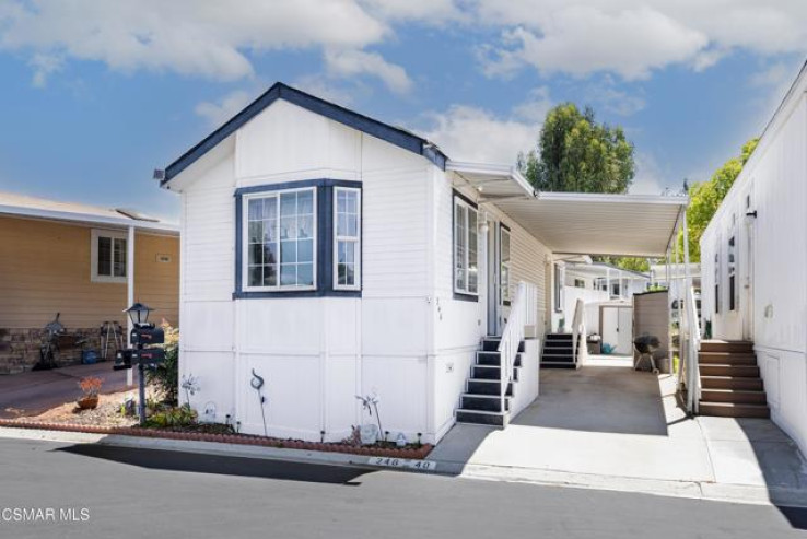 1 Bed Home for Sale in Thousand Oaks, California