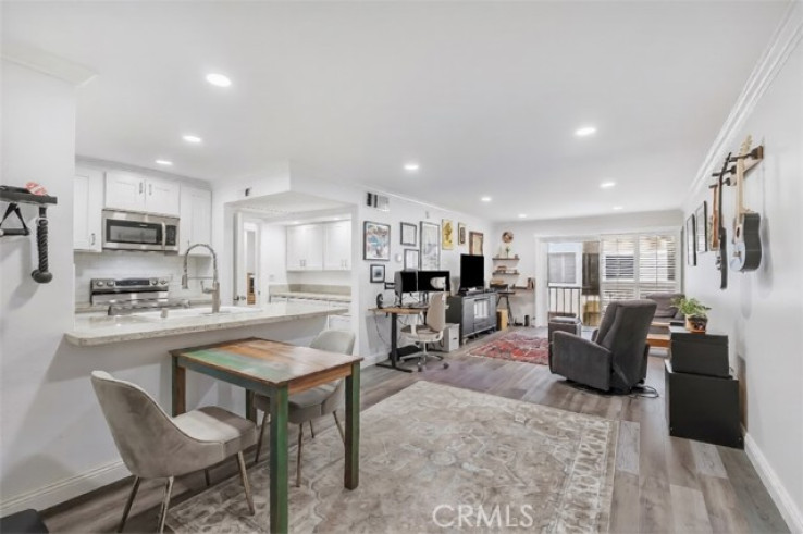 1 Bed Home for Sale in Valley Village, California