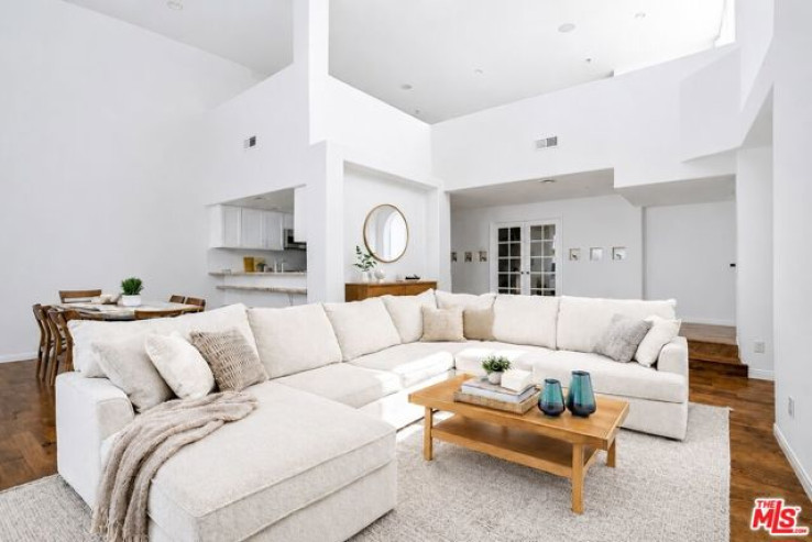 3 Bed Home for Sale in Los Angeles, California