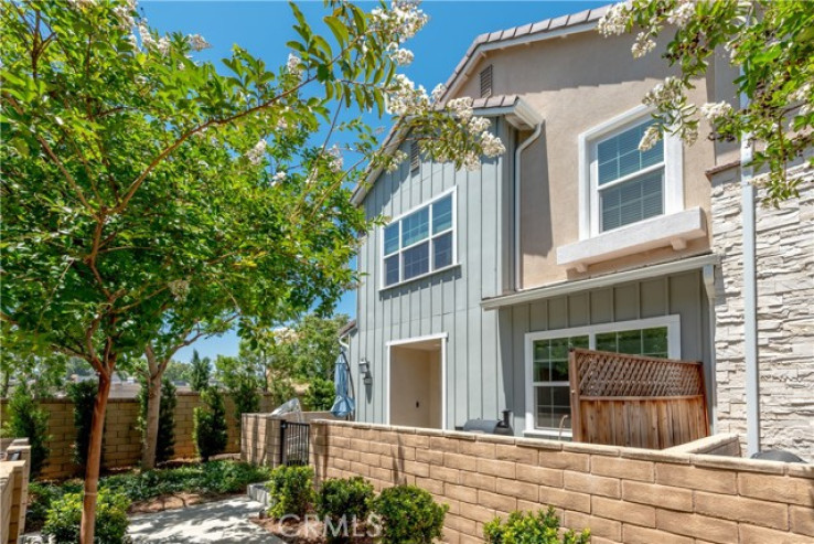 3 Bed Home for Sale in Saugus, California