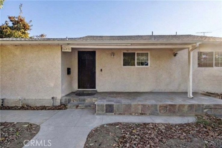 6 Bed Home for Sale in Van Nuys, California