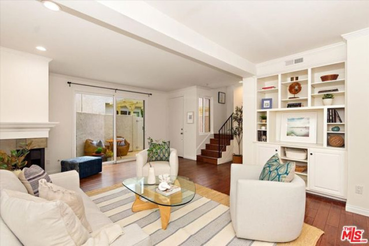 2 Bed Home for Sale in Santa Monica, California
