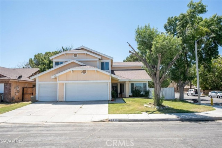 4 Bed Home for Sale in Lancaster, California