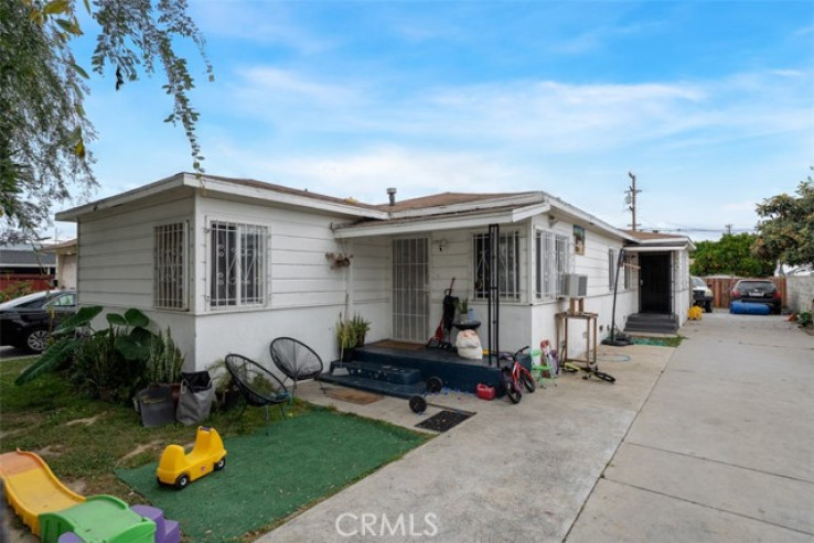 3 Bed Home for Sale in Compton, California
