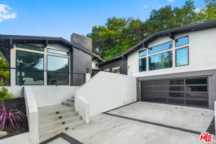 4 Bed Home for Sale in Sherman Oaks, California