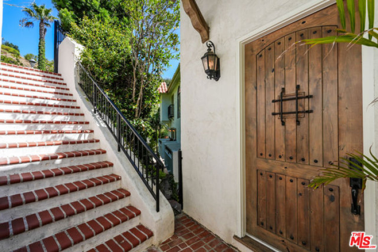 4 Bed Home for Sale in Los Angeles, California