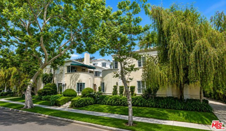 Residential Income in Hancock Park-Wilshire