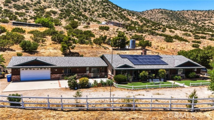 4 Bed Home for Sale in Palmdale, California