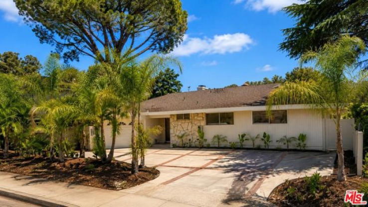 3 Bed Home for Sale in Studio City, California