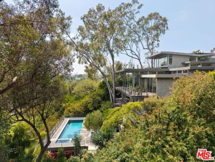 4 Bed Home for Sale in Los Angeles, California