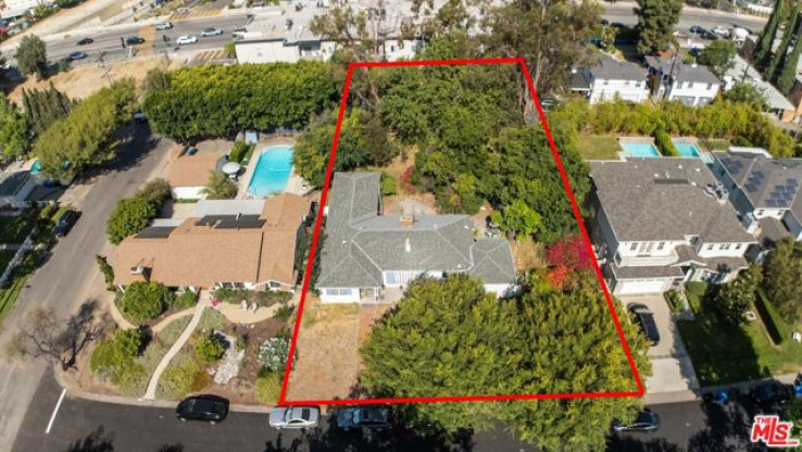 2 Bed Home for Sale in Studio City, California