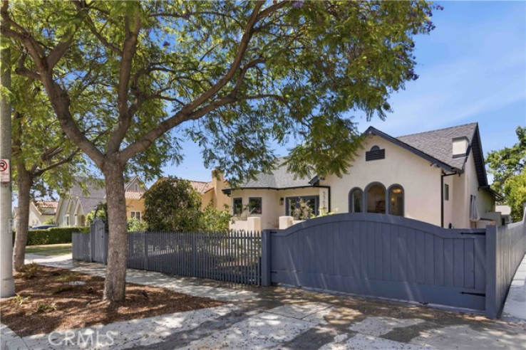 4 Bed Home for Sale in Los Angeles, California