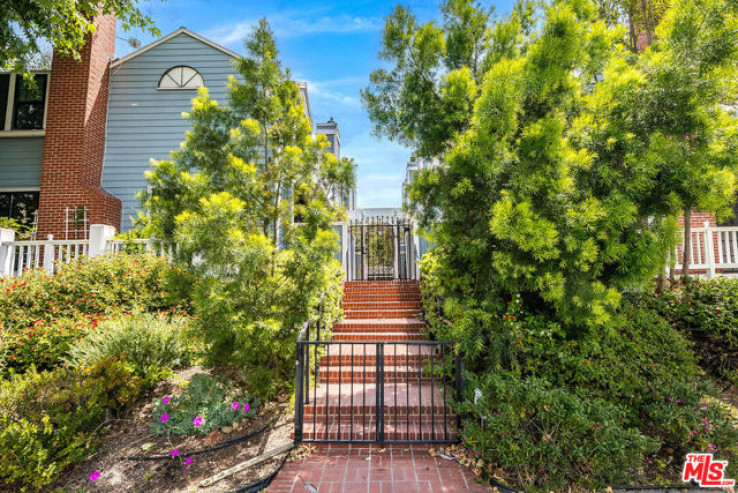 3 Bed Home for Sale in North Hollywood, California