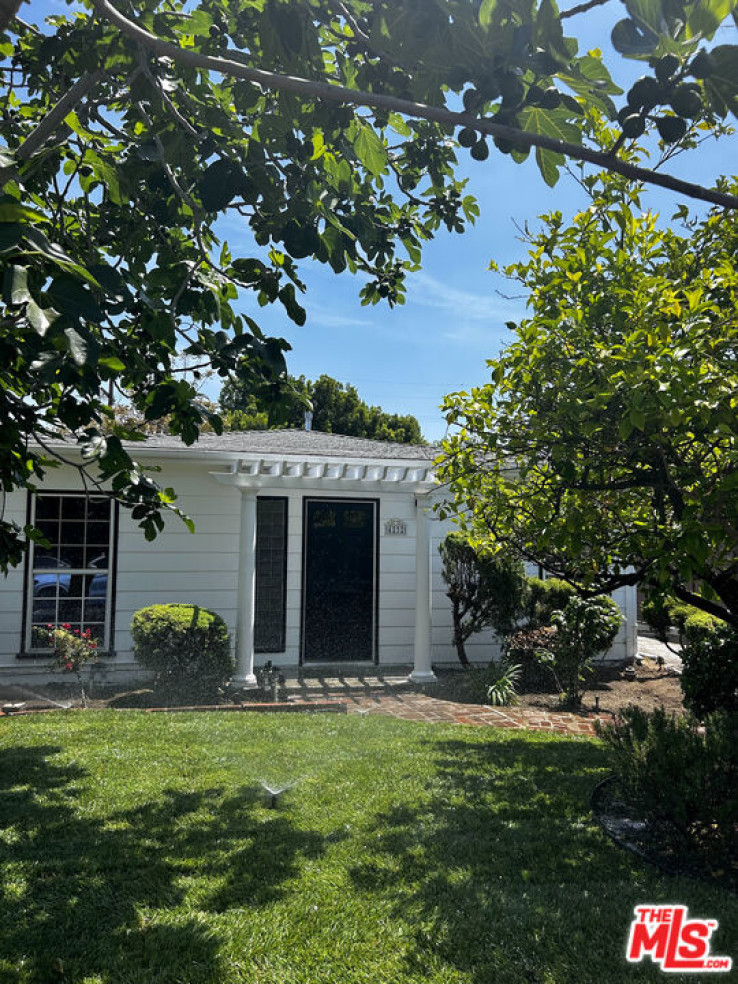 2 Bed Home for Sale in Sherman Oaks, California