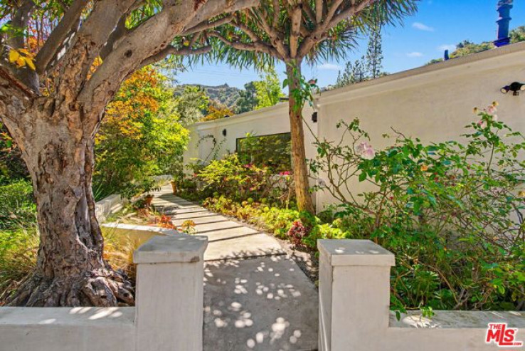 3 Bed Home for Sale in Los Angeles, California