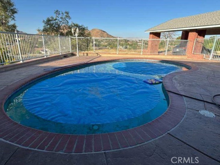5 Bed Home for Sale in Apple Valley, California