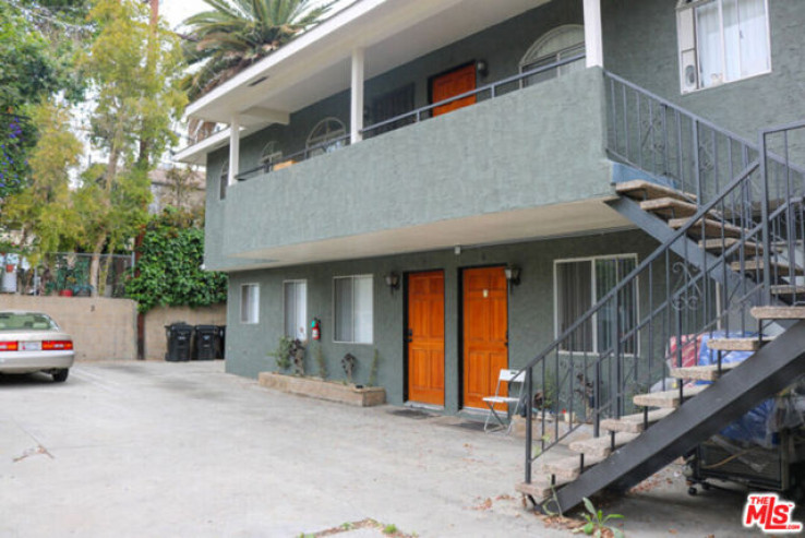 Residential Income in Mid-Wilshire