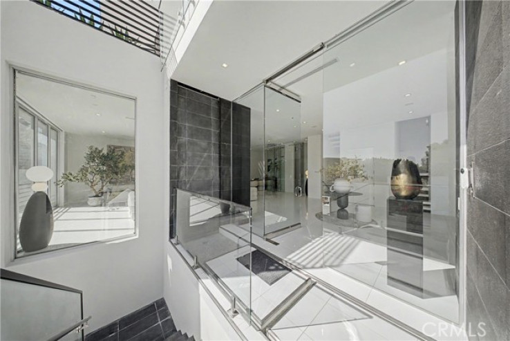 5 Bed Home for Sale in Beverly Hills, California