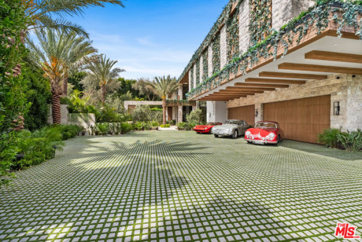 6 Bed Home for Sale in Beverly Hills, California