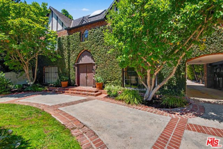 3 Bed Home for Sale in Beverly Hills, California