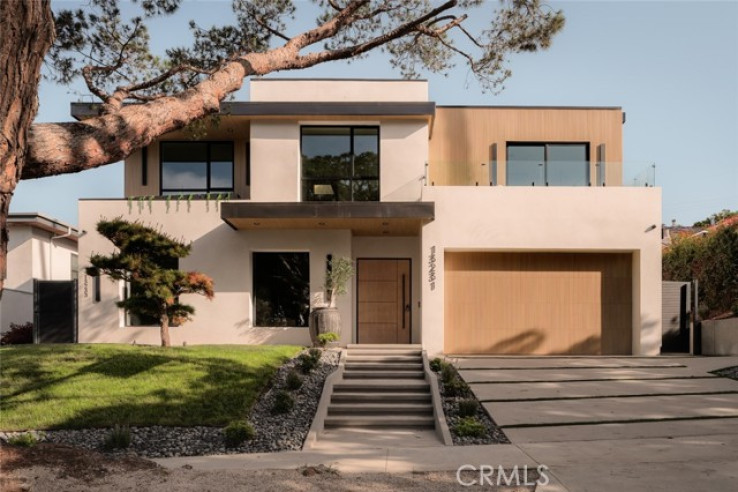 6 Bed Home for Sale in Los Angeles, California