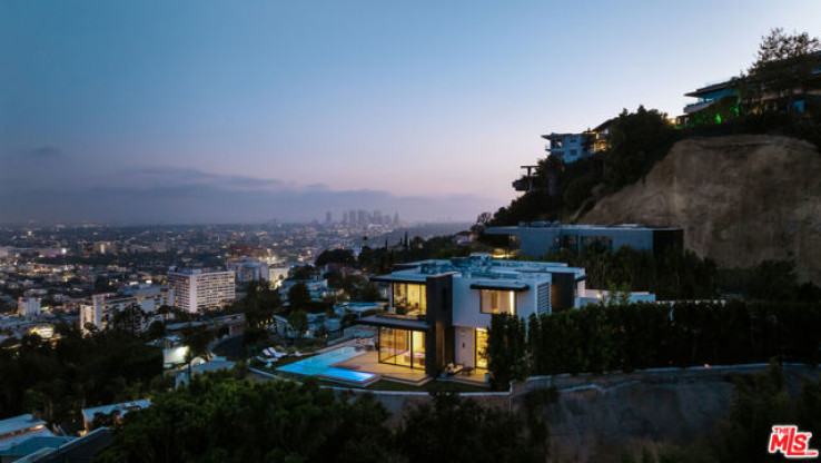 5 Bed Home for Sale in West Hollywood, California