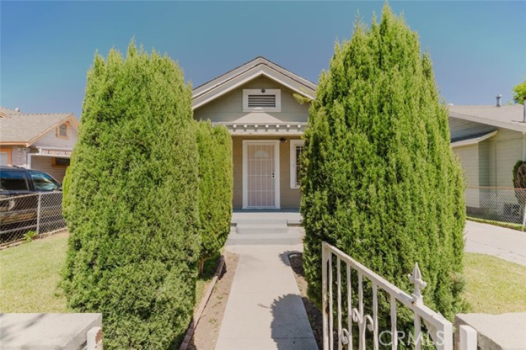 3 Bed Home for Sale in Los Angeles, California