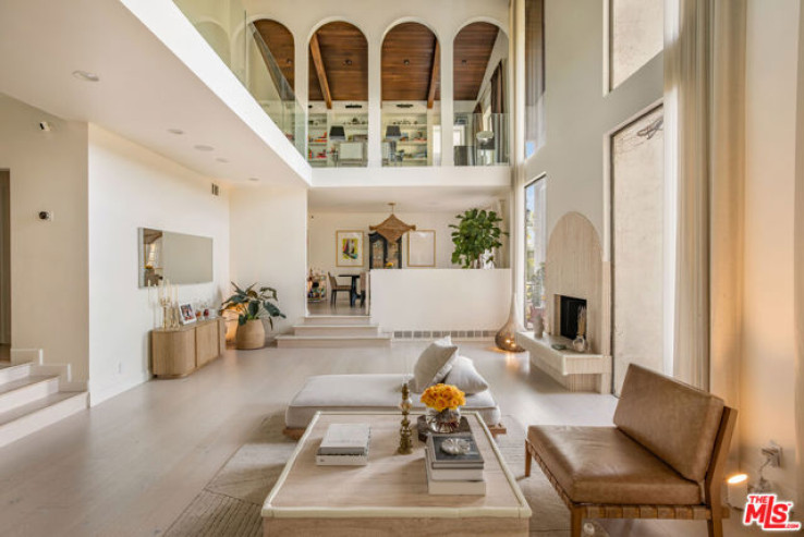 5 Bed Home for Sale in Beverly Hills, California