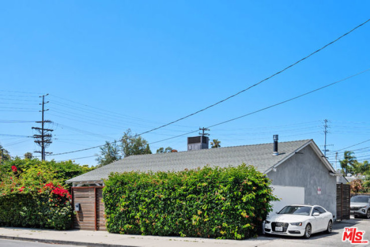 2 Bed Home for Sale in Valley Village, California
