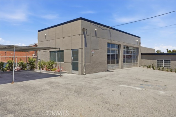 Commercial Sale in El Segundo