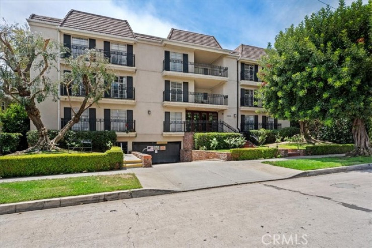 2 Bed Home for Sale in Sherman Oaks, California