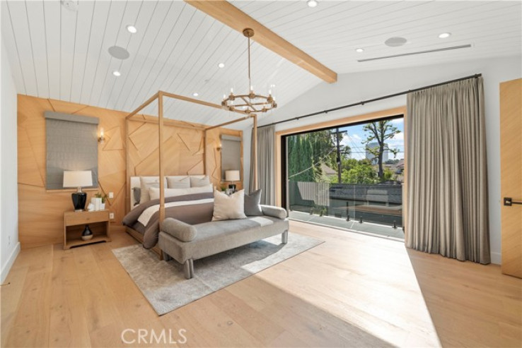 5 Bed Home for Sale in Sherman Oaks, California